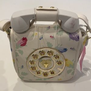 Betsey Johnson Phone Crossbody Bag Retro Novelty Kitsch NWT OS White Gold-Tone